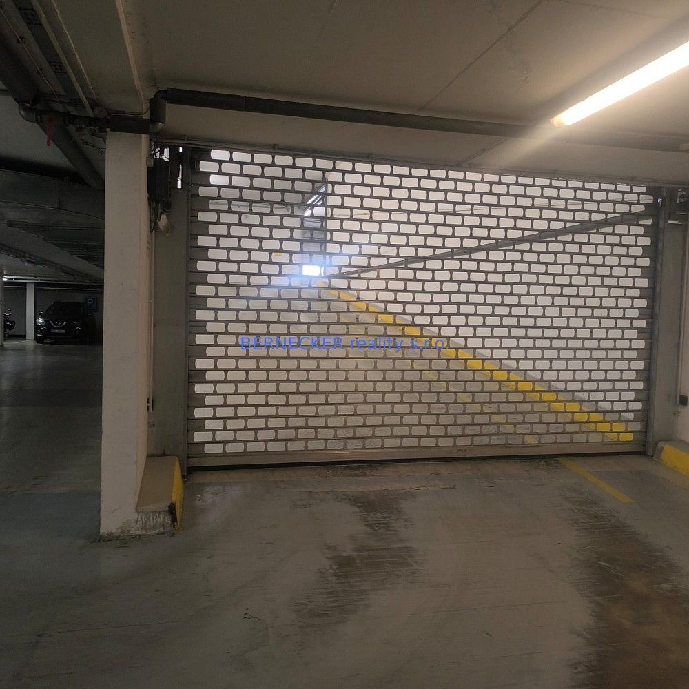Prodej ostatní - Hradec Králové - Pražské Předměstí, Královéhradecký kraj, 16 m² - 2