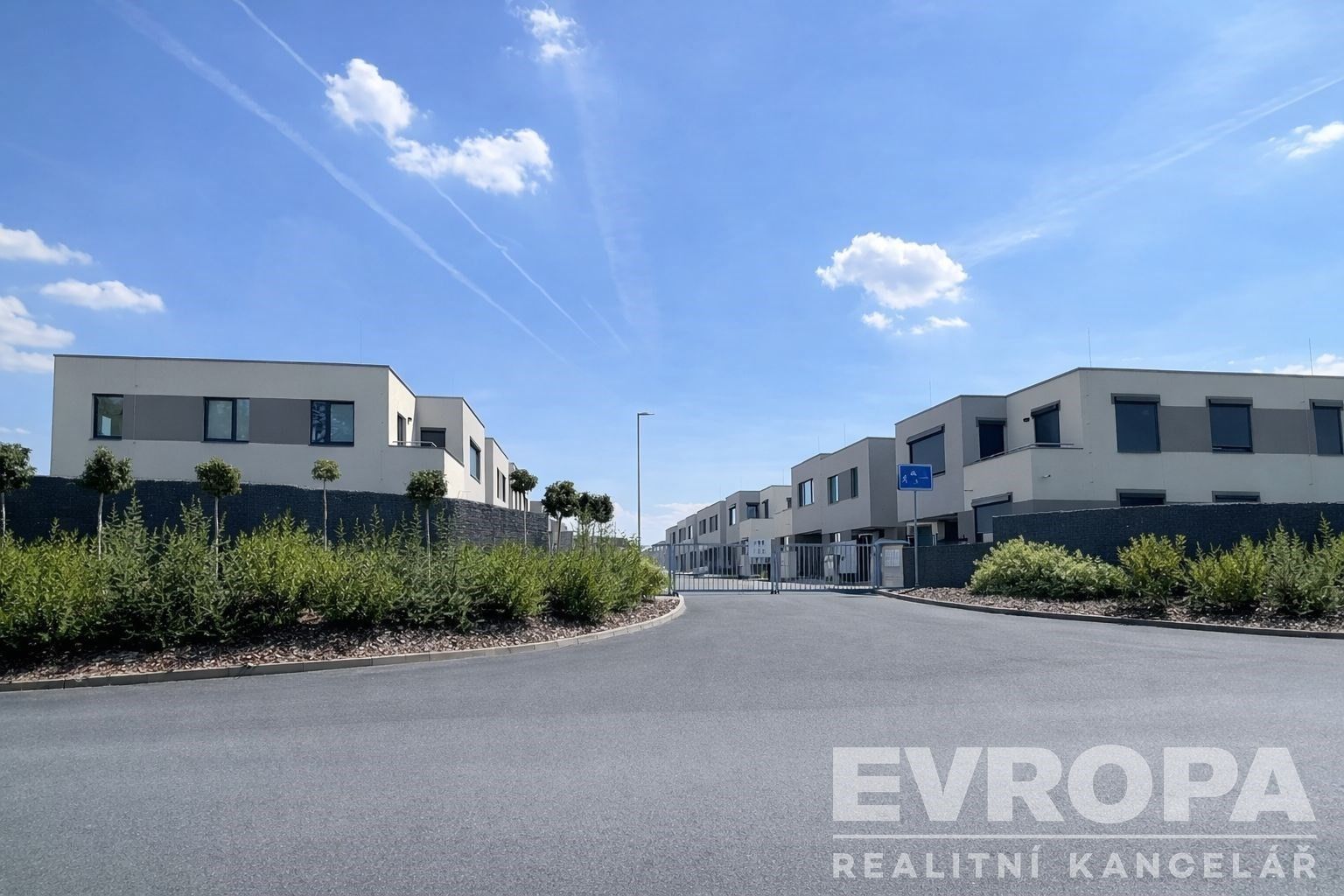 Rodinné domy, Na Vršku 1017, Kolín, 158 m²