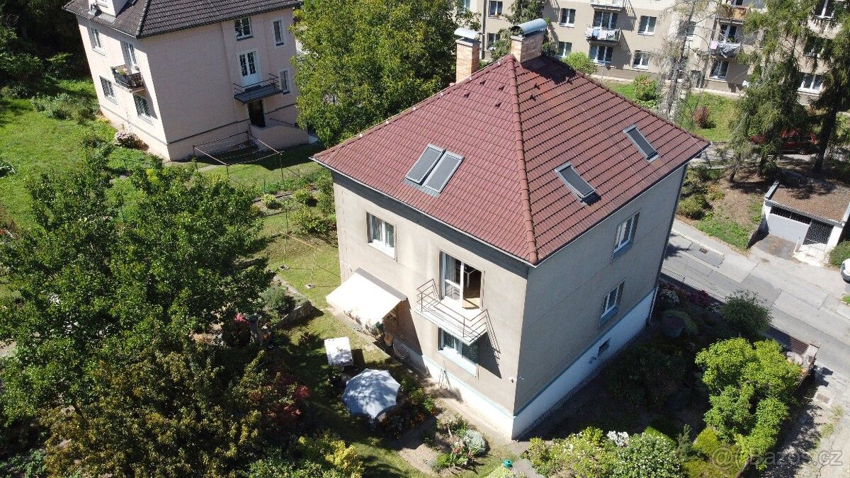 Prodej rodinný dům - Praha, 152 00