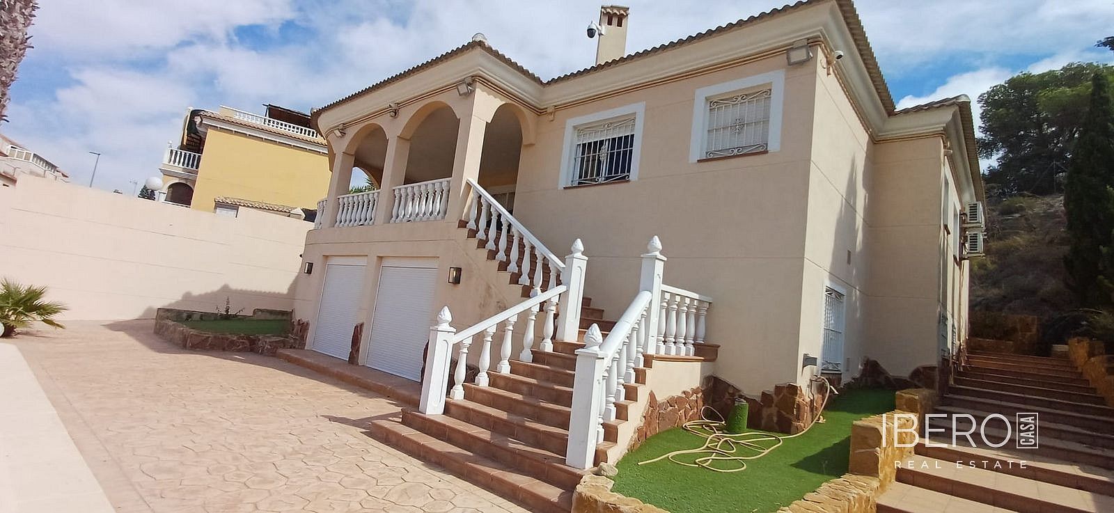 Prodej rodinný dům - Algorfa, ES, 290 m² - 2