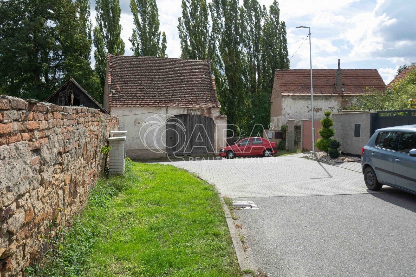 Prodej rodinný dům - Zápy, 200 m²