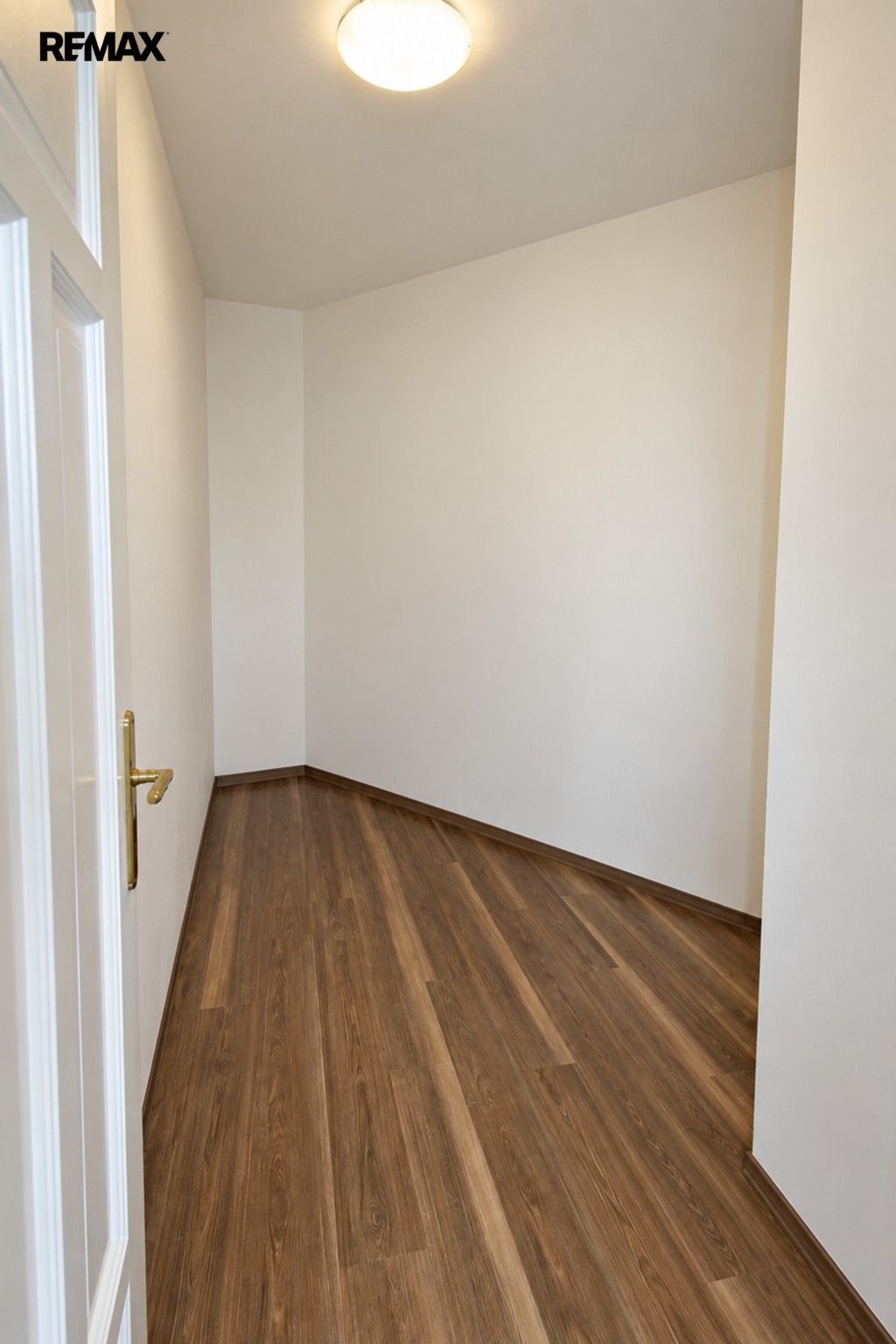 Pronájem byt 1+kk - Zahradnická 327, Brno Staré Brno, 38 m² - 5