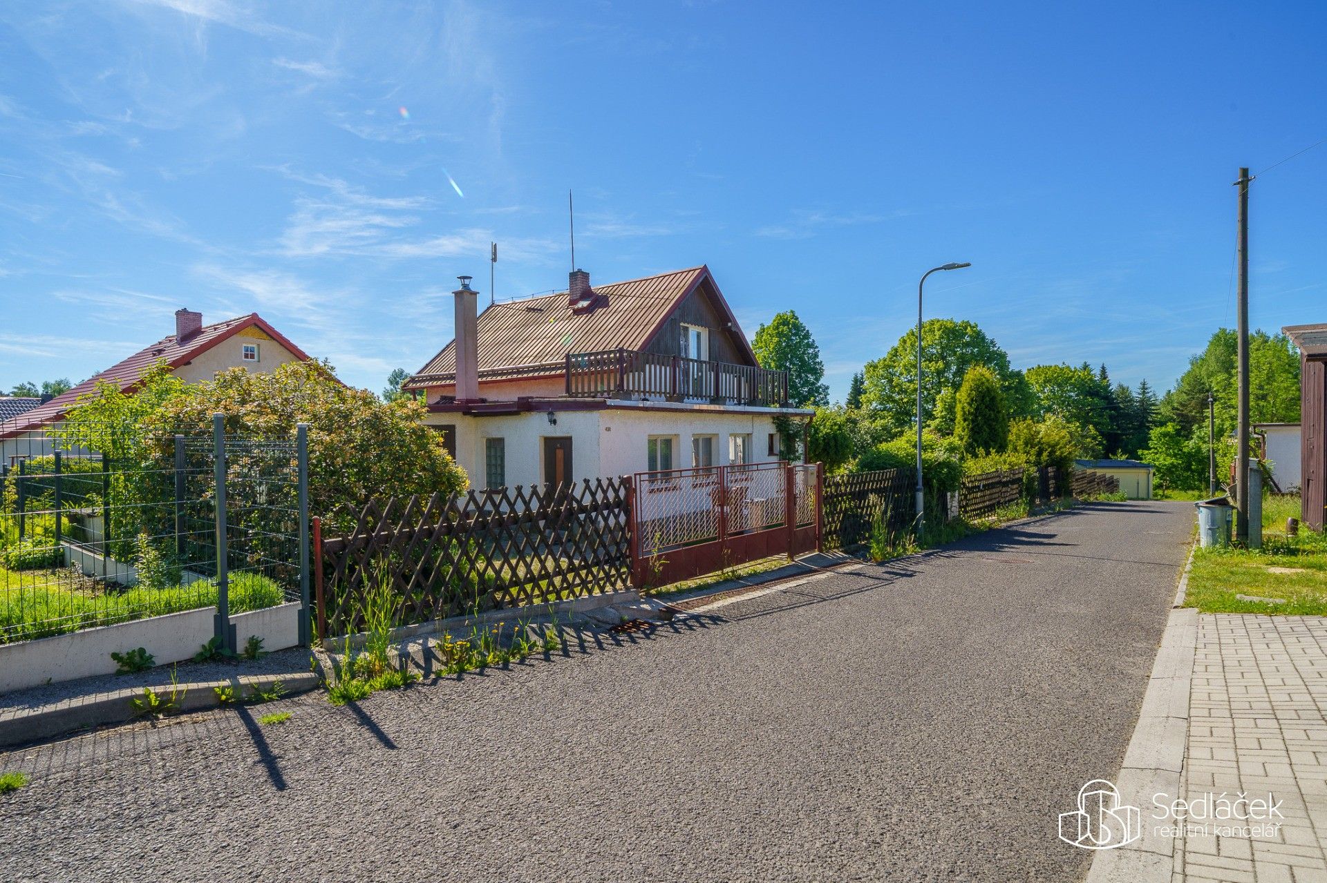 Rodinné domy, Třešňová, Habartov, 300 m² - 1
