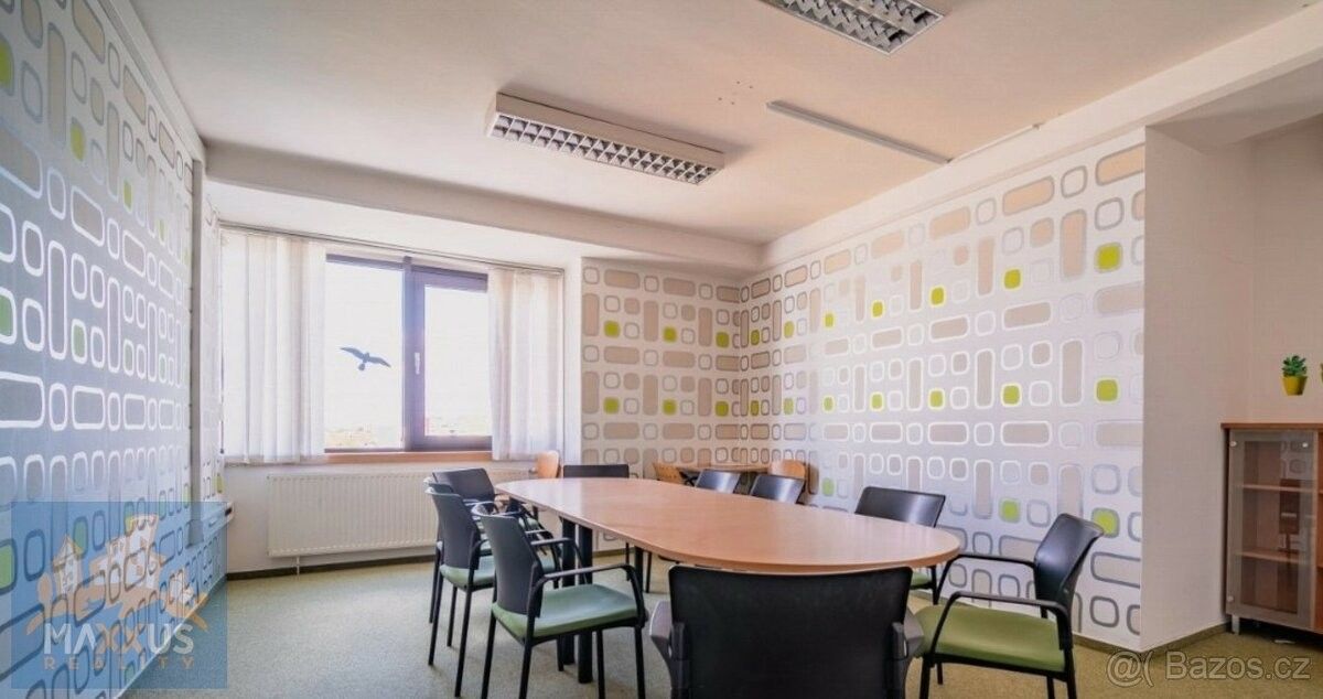 Pronájem kancelář - Hradec Králové, 500 02, 50 m²