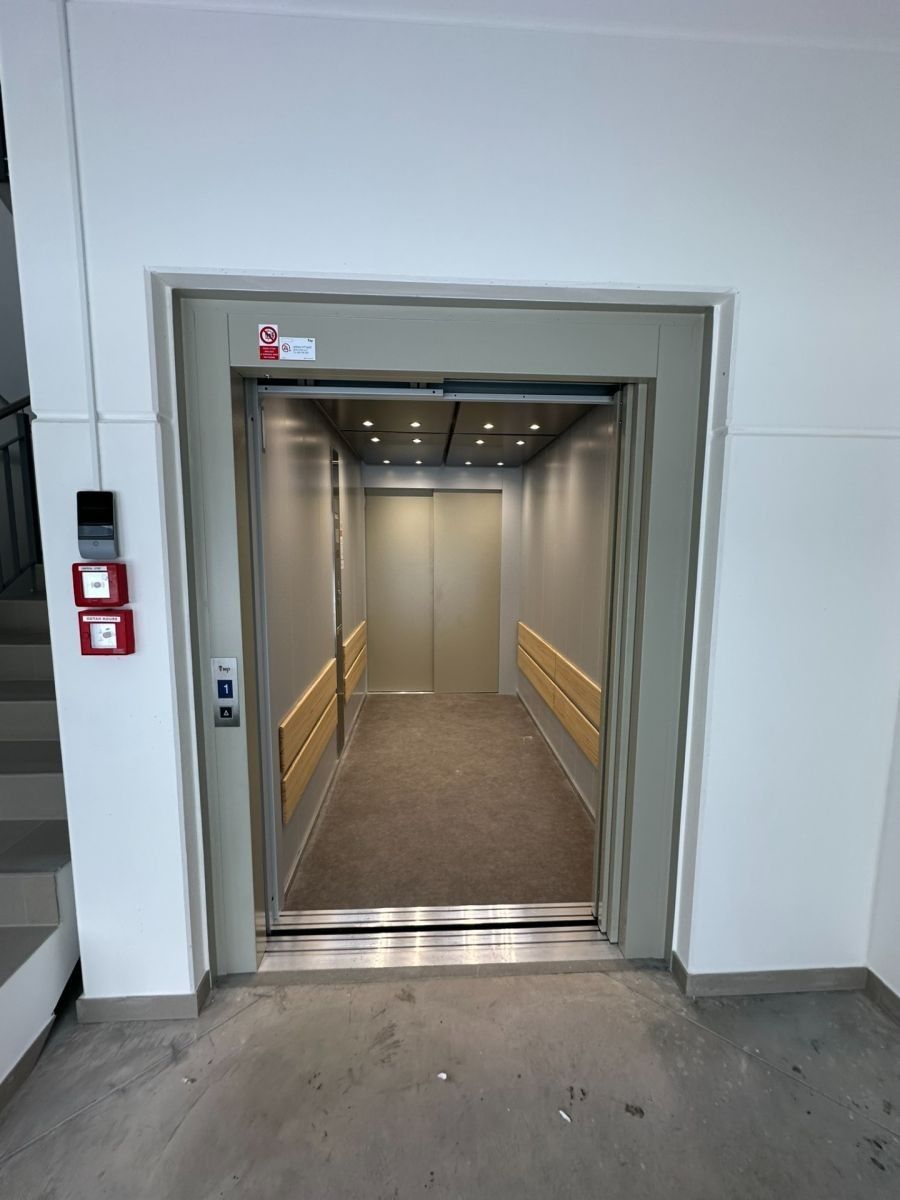 Obchodní prostory · 580 m² · K Pérovně, Praha - Hostivař - 3