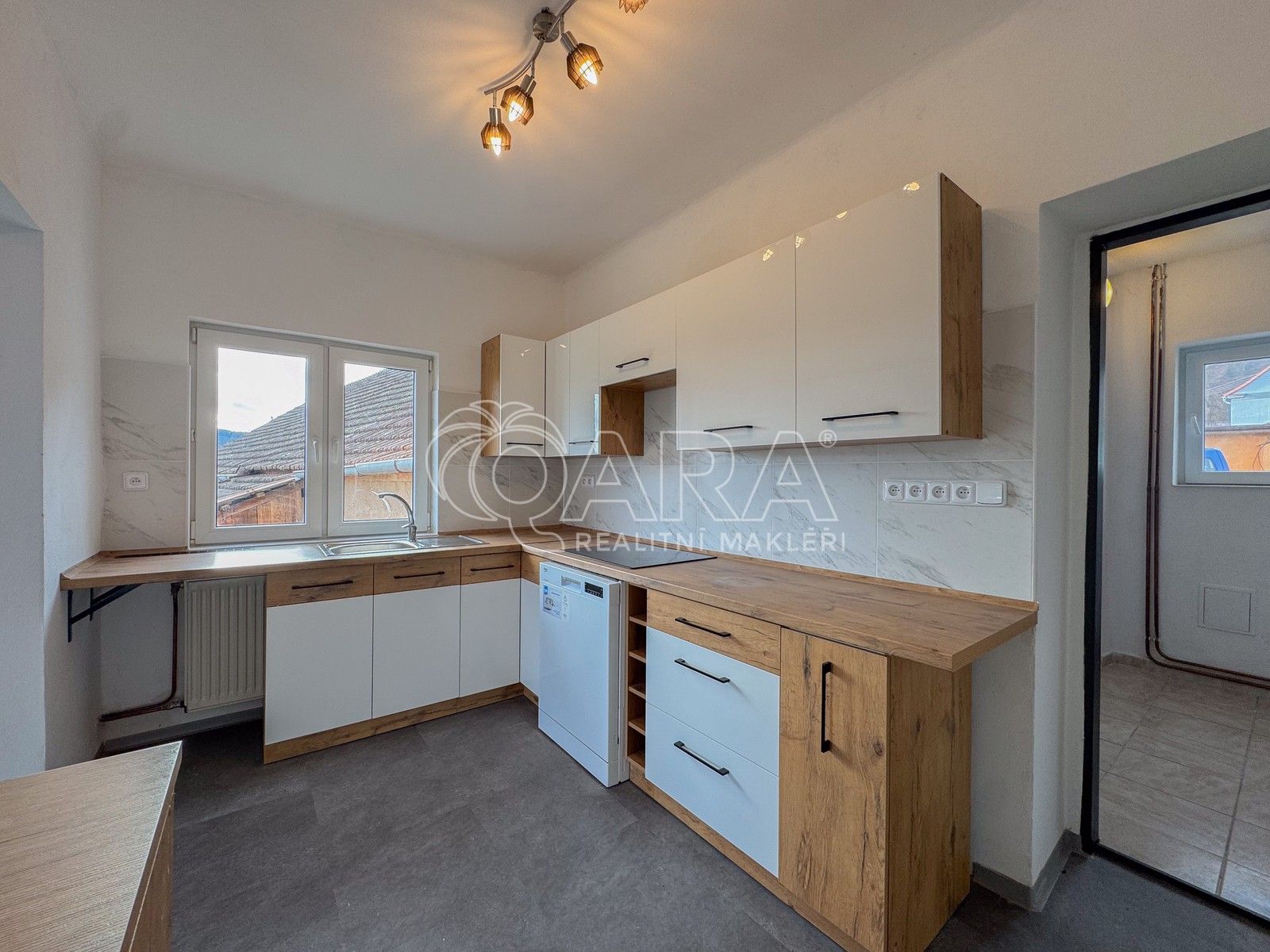 4+1, Okružní, Větřní, 95 m²