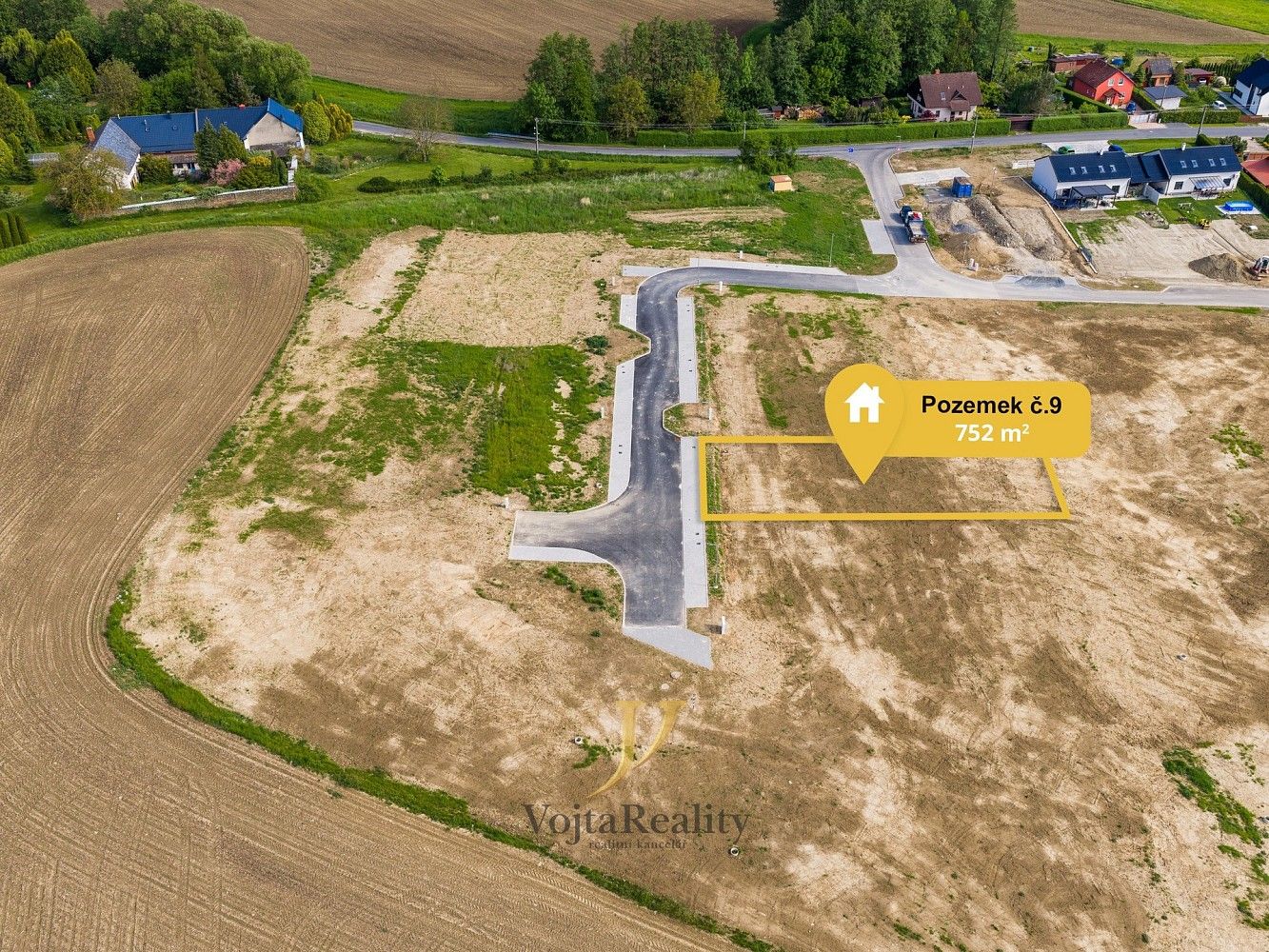 Prodej pozemek pro bydlení - Komárov, okres Olomouc, Olomoucký kraj - 2