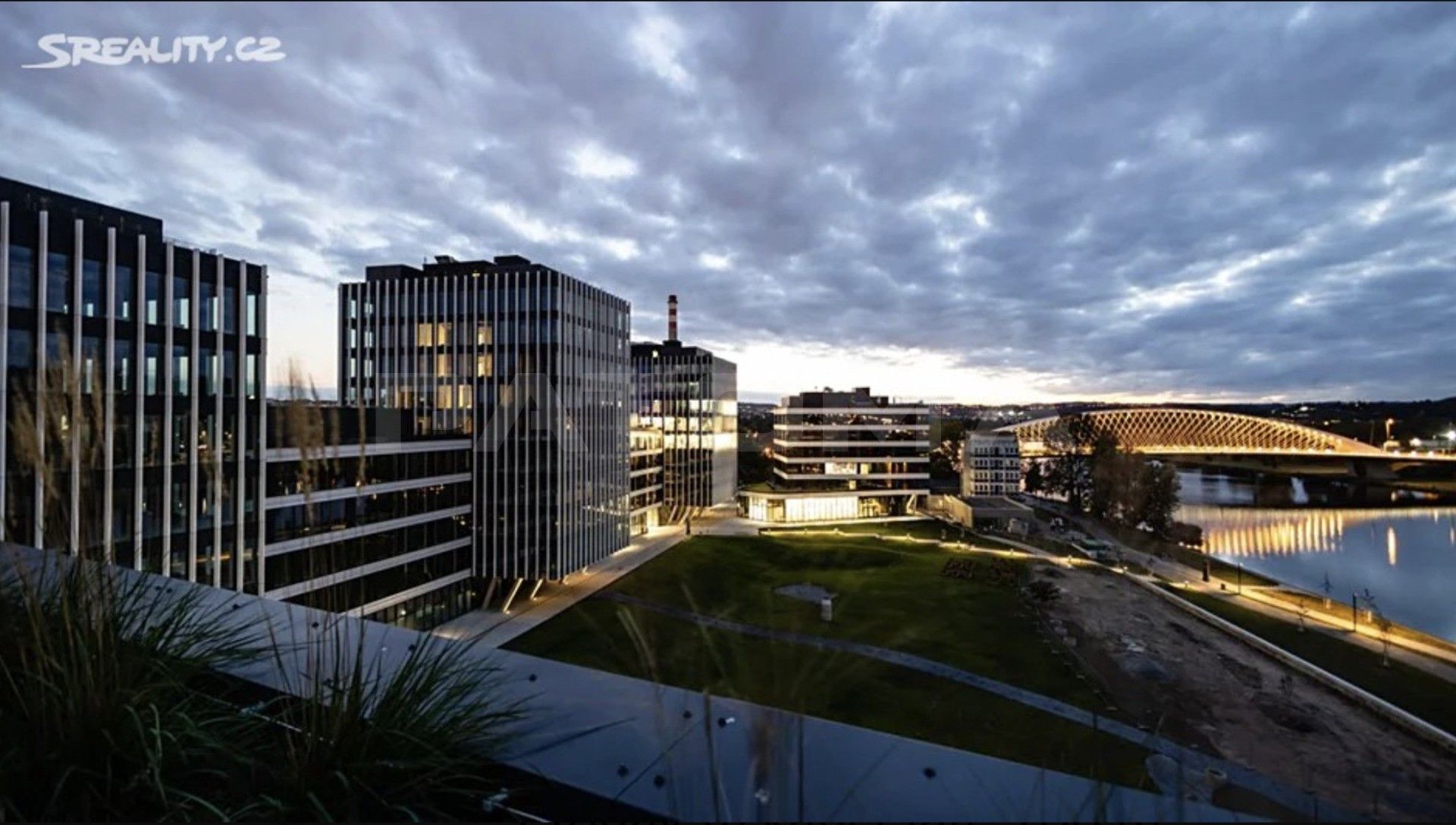 Kancelář · 1 208 m² · Pod dráhou,Holešovice - Praha 7,Praha - 4