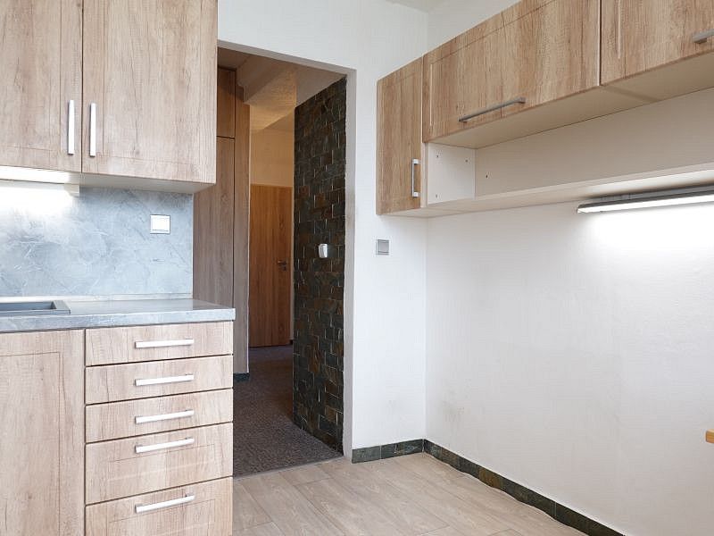 Prodej byt 3+1 - Karola Šmidkeho, Ostrava - Poruba, 63 m² - 5