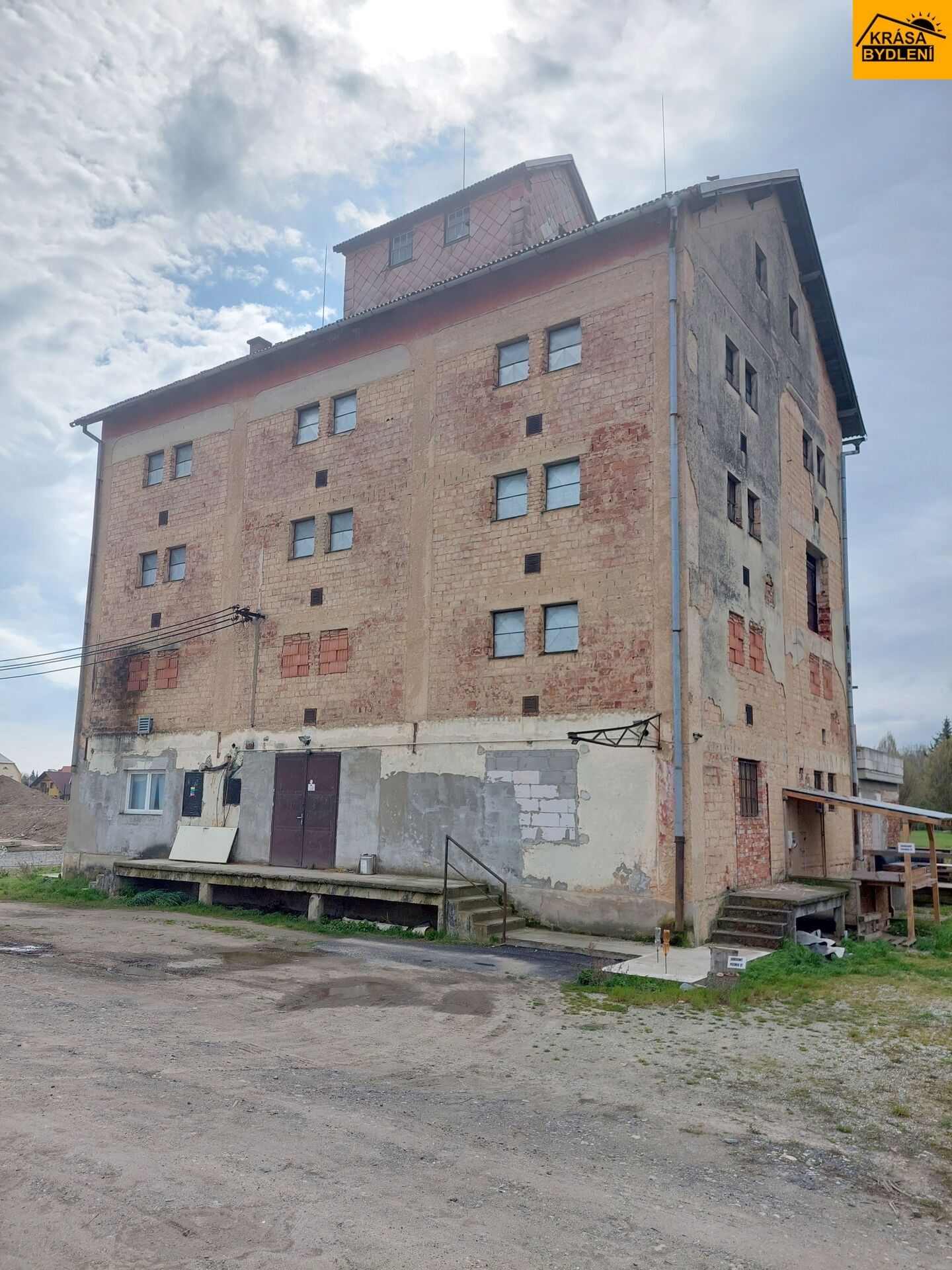 Prodej komerční - Uničov, 2 m²