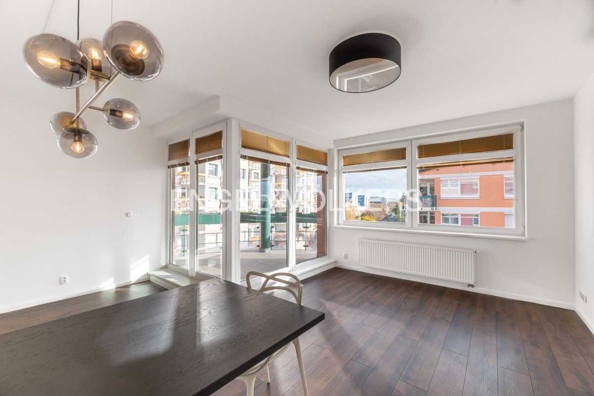 3+kk, Nad Okrouhlíkem, Praha, 94 m²