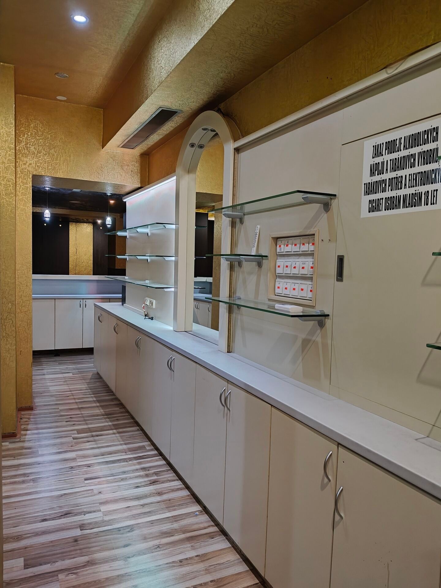 Pronájem obchodní prostory - Masarykova třída  , Teplice, 411 m² - 5