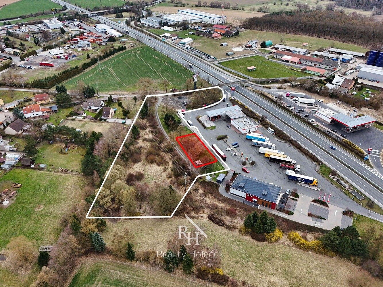 Komerční pozemek, 9 647 m²