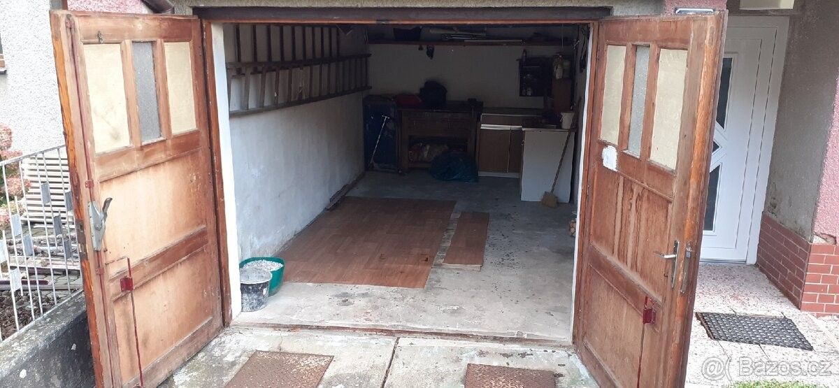 Garáže, Bezděkov, 339 01