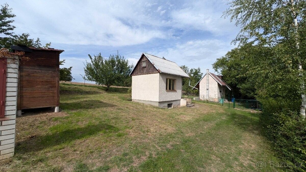 Chaty, Hostouň u Prahy, 273 53 - 1