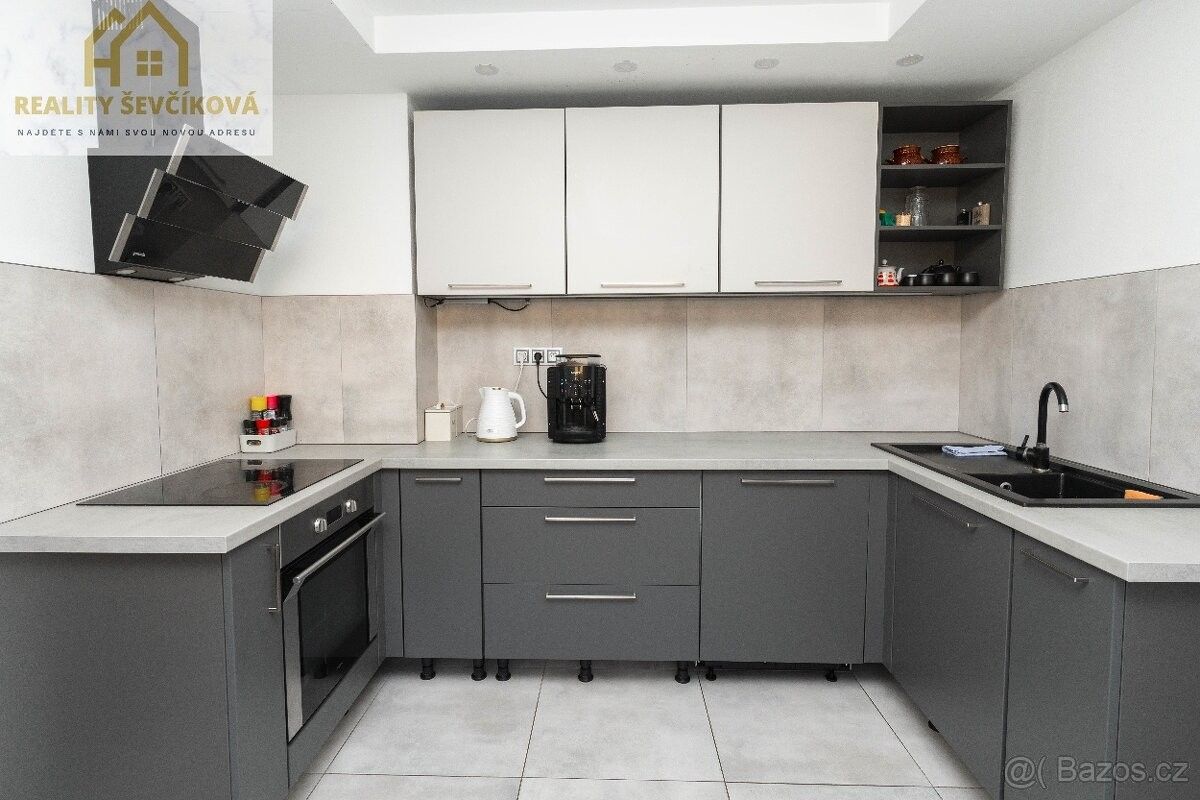 Prodej rodinný dům - Nechanice, 503 15