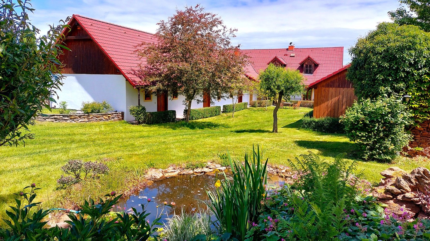 Prodej rodinný dům - Golčův Jeníkov - Stupárovice, okres Havlíčkův Brod, 400 m² - 1