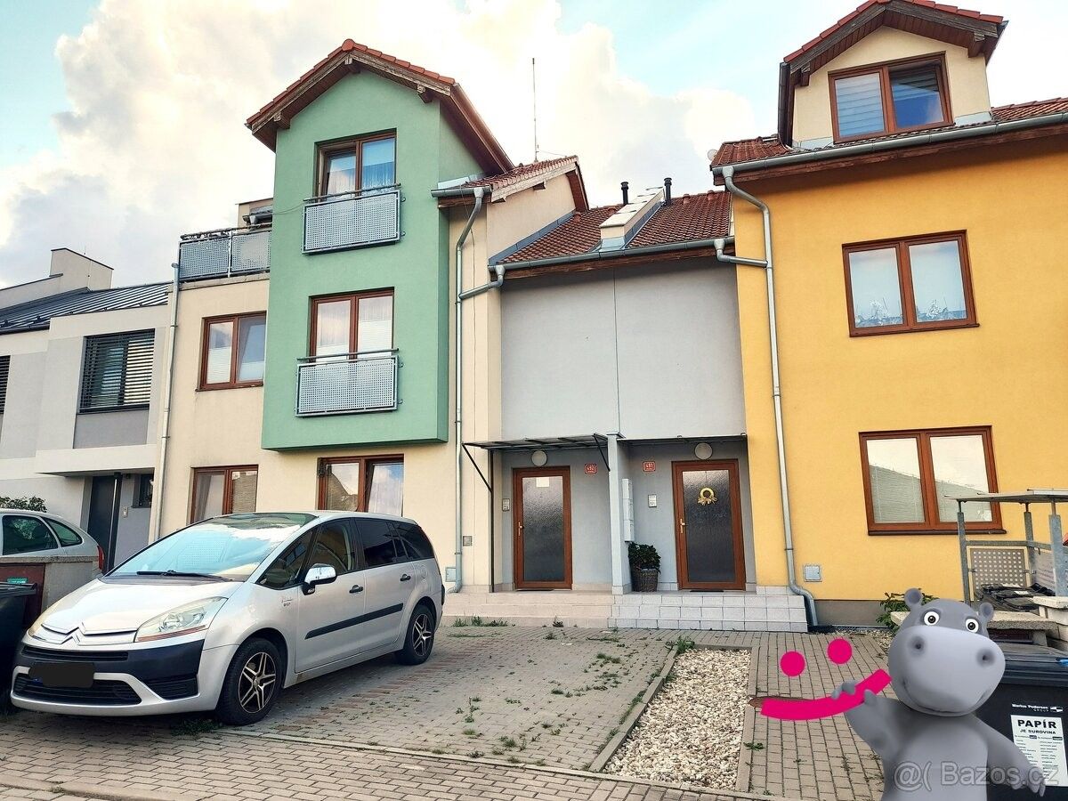 Byty, Strančice, 251 63