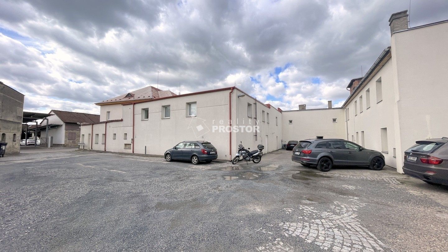 Výrobní prostory, Tovární, Jirny, 1 m²