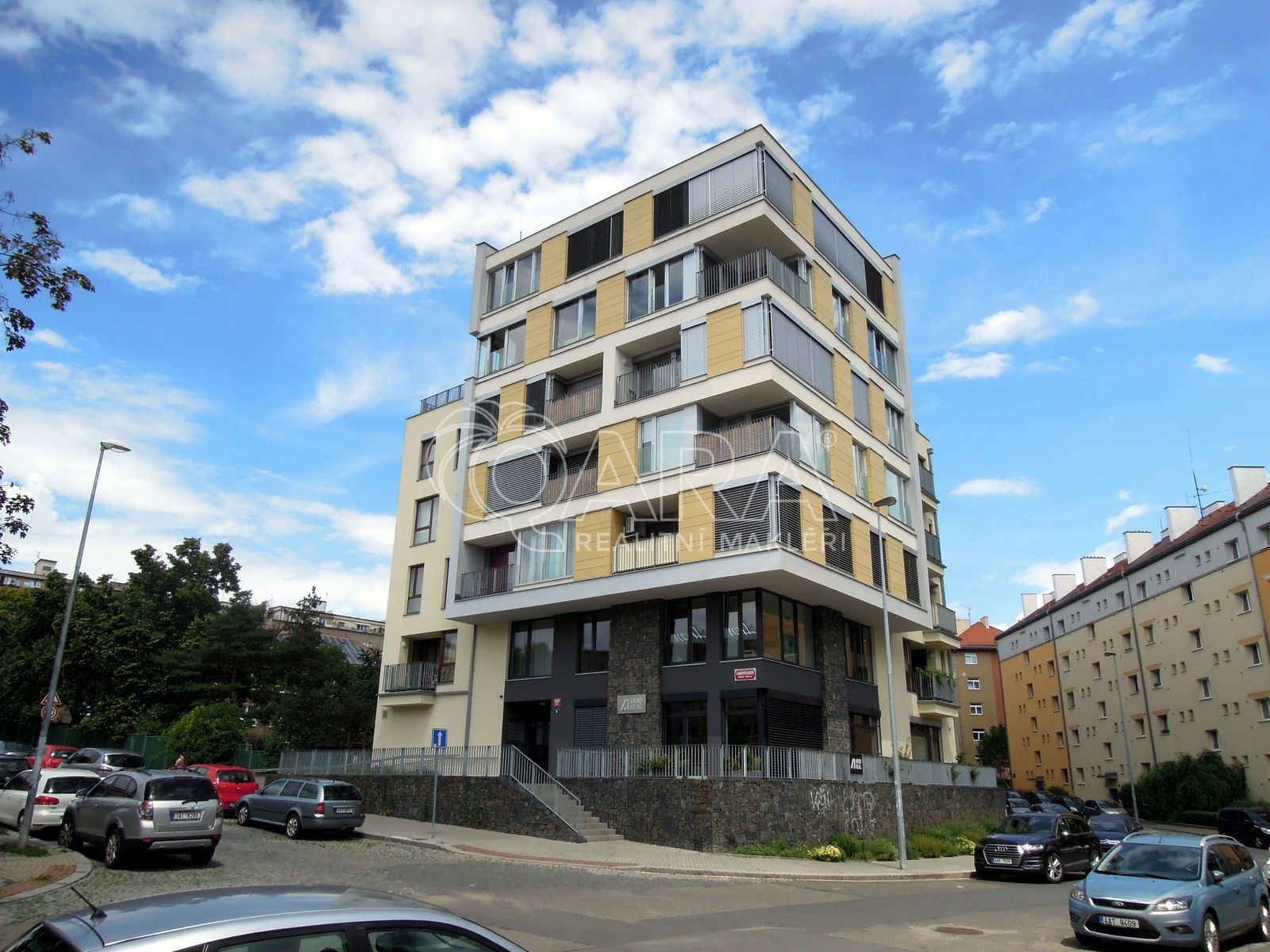 Pronájem byt 2+kk - U Roháčových kasáren, Praha, 36 m²