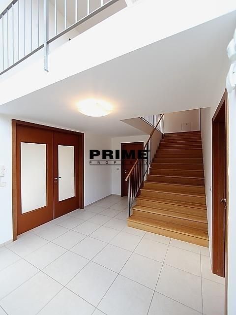 Pronájem rodinný dům - Nebušická 669, Praha Nebušice, 260 m² - 5