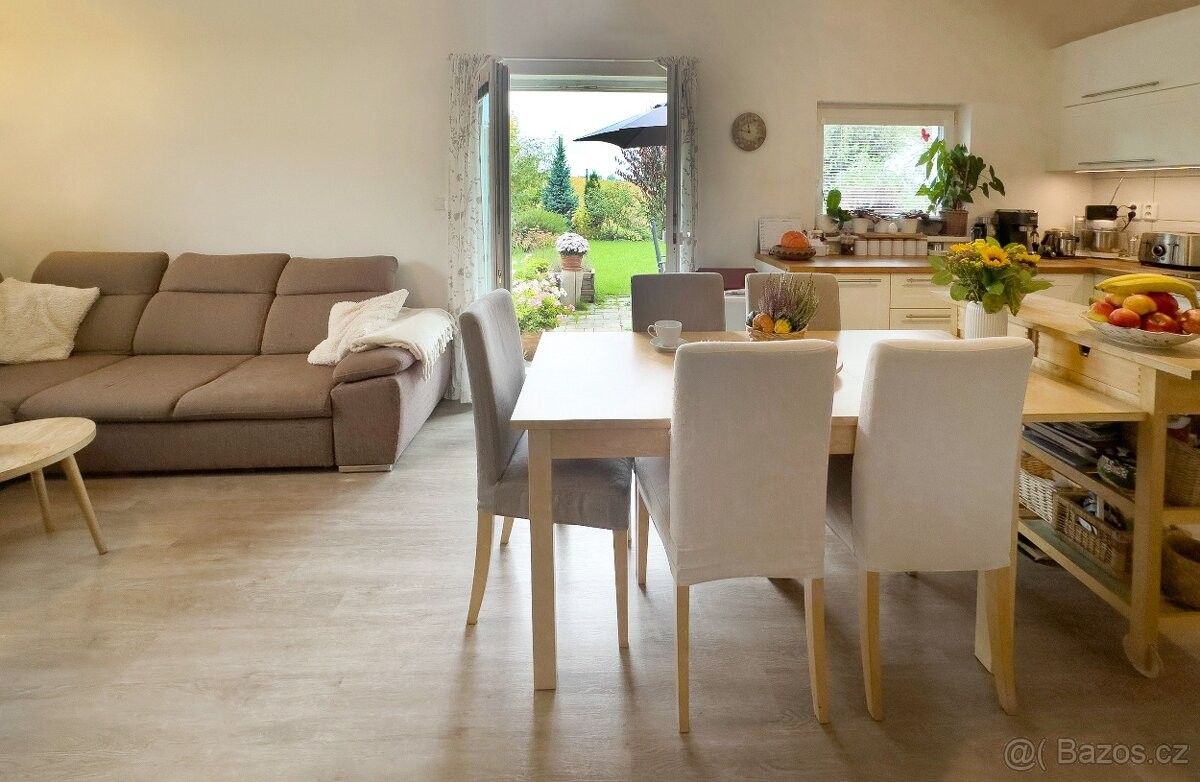 Prodej rodinný dům - Úvaly, 250 82