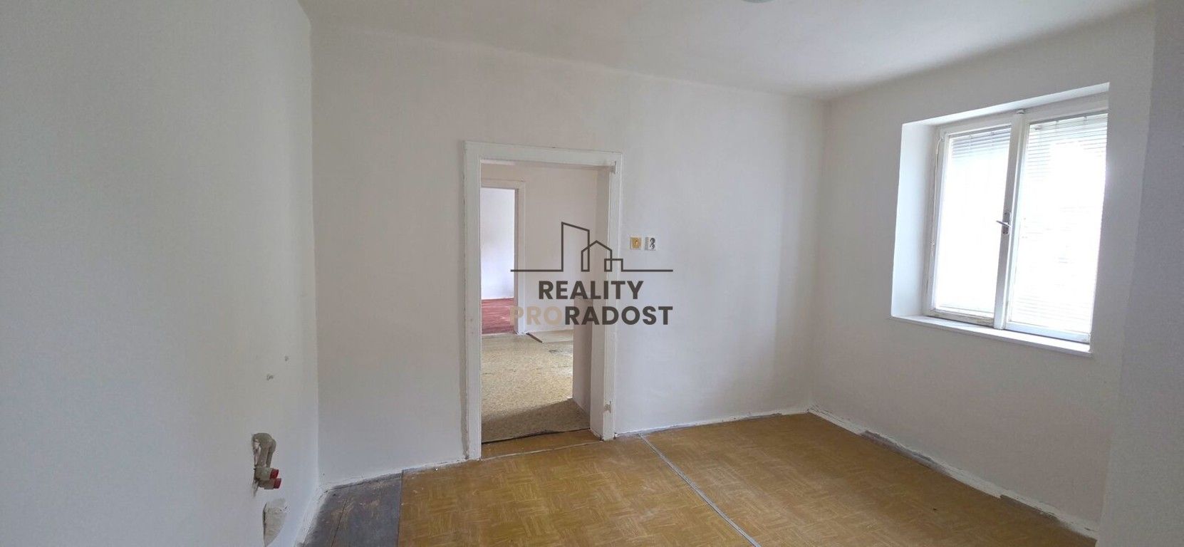 Prodej rodinný dům - Starý Petřín, 130 m² - 5