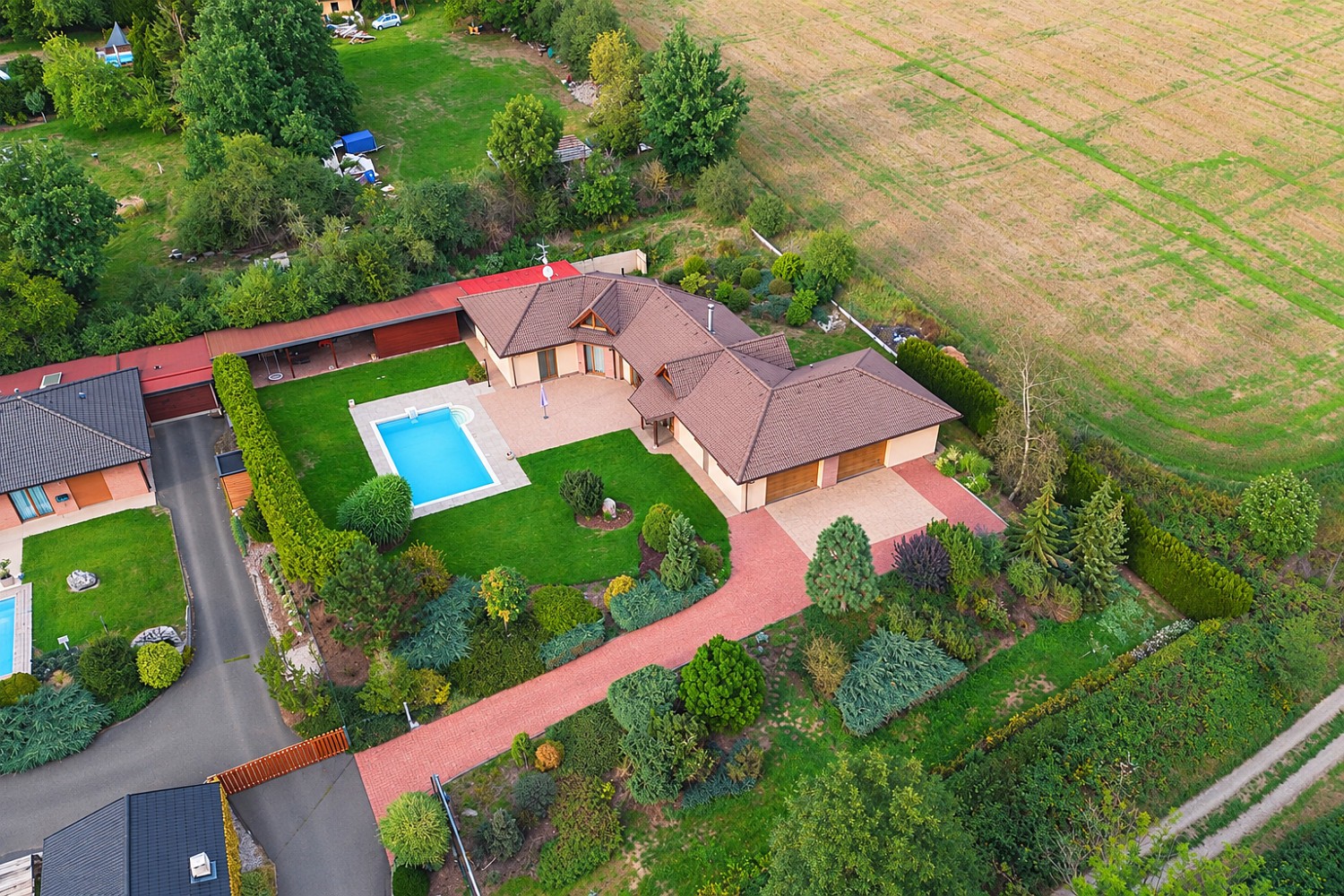 Rodinný dům, 750 m²