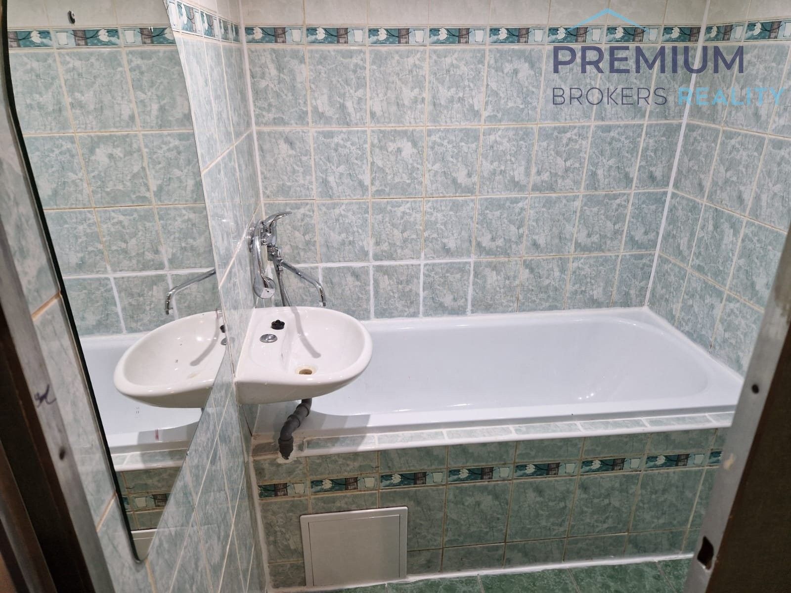 Pronájem byt 2+1 - Holešická, Chomutov, 62 m²