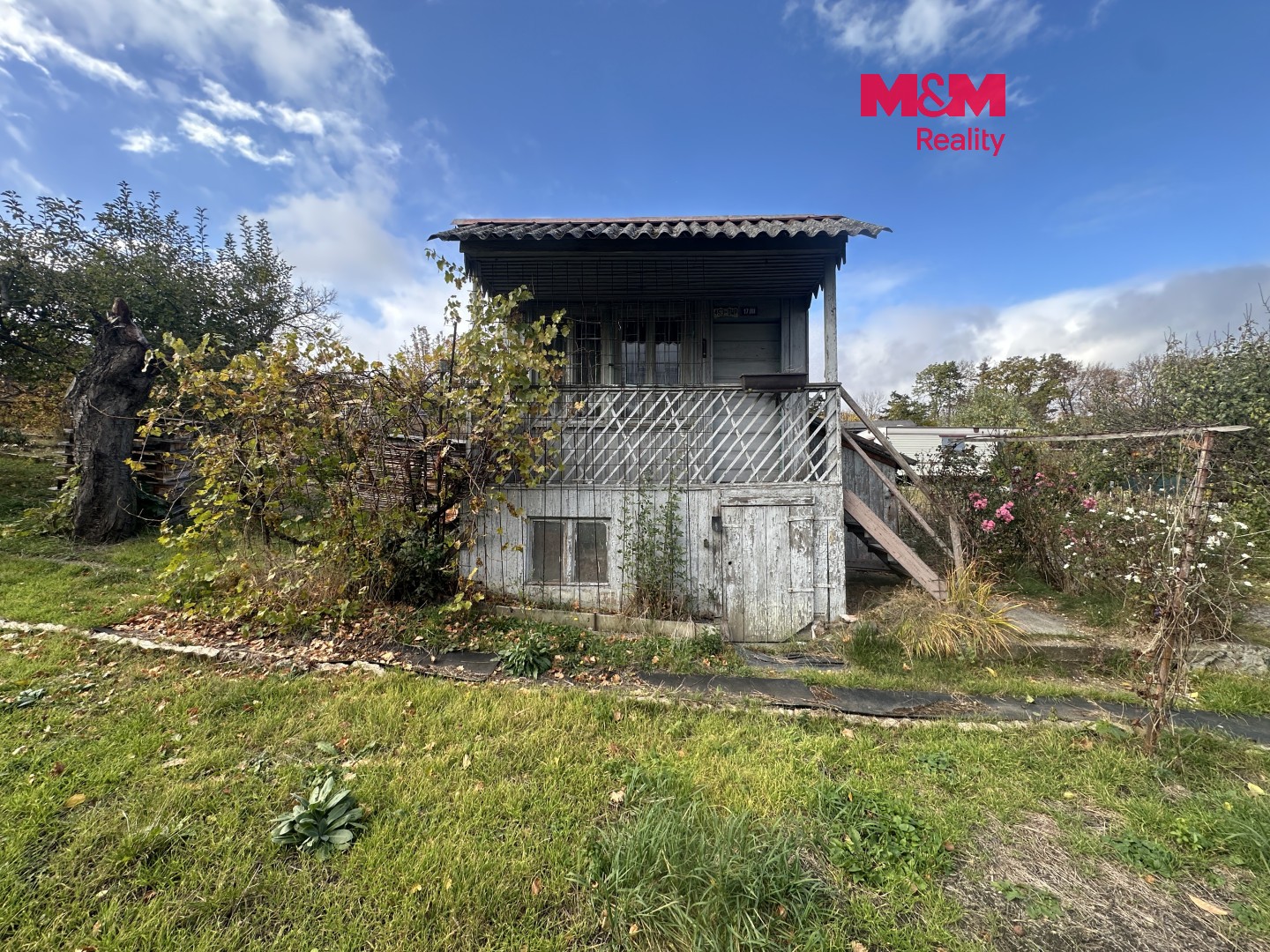 Chaty, Kadaň, 700 m² - 1