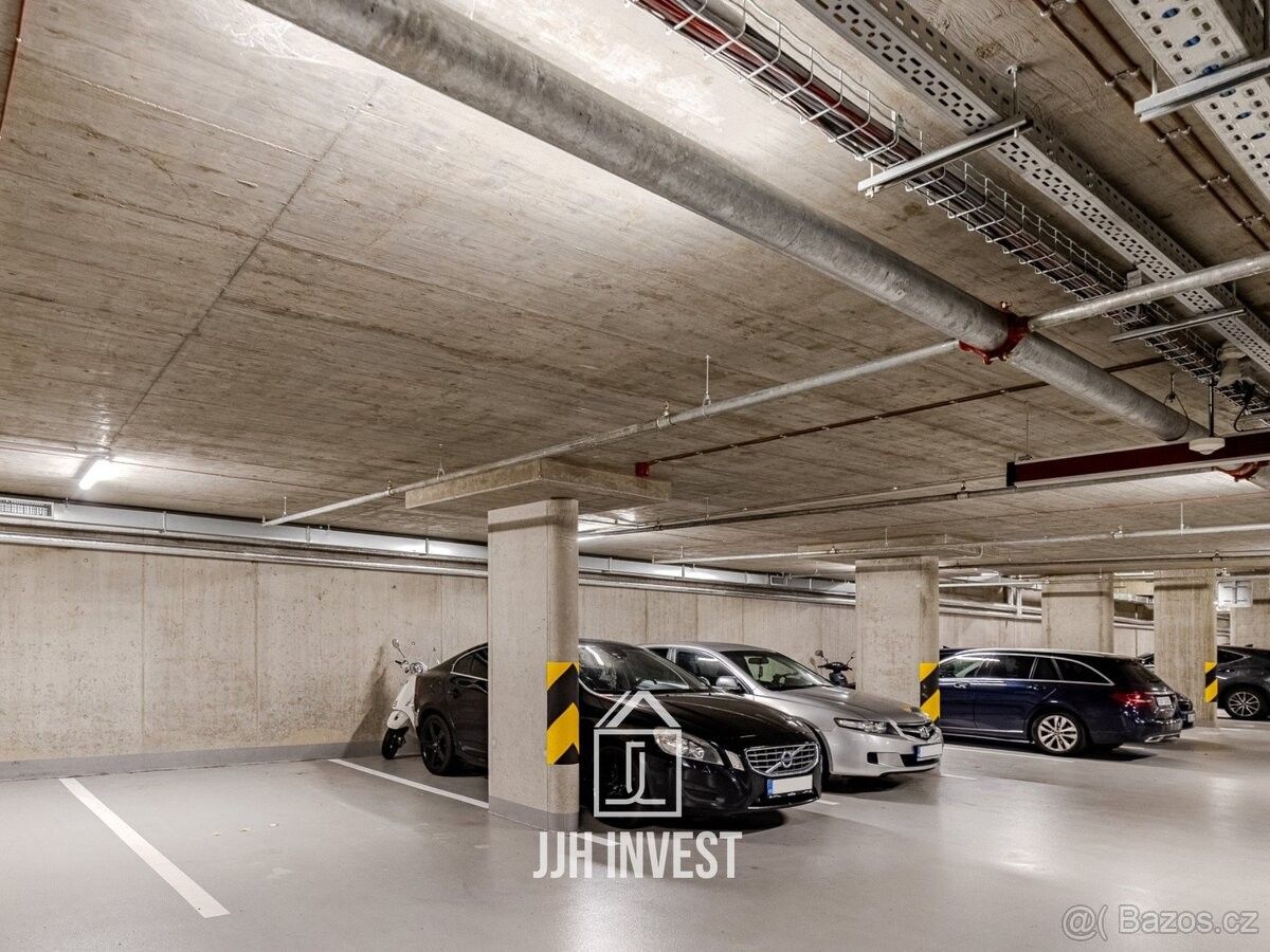 Pronájem garáž - Praha, 140 00