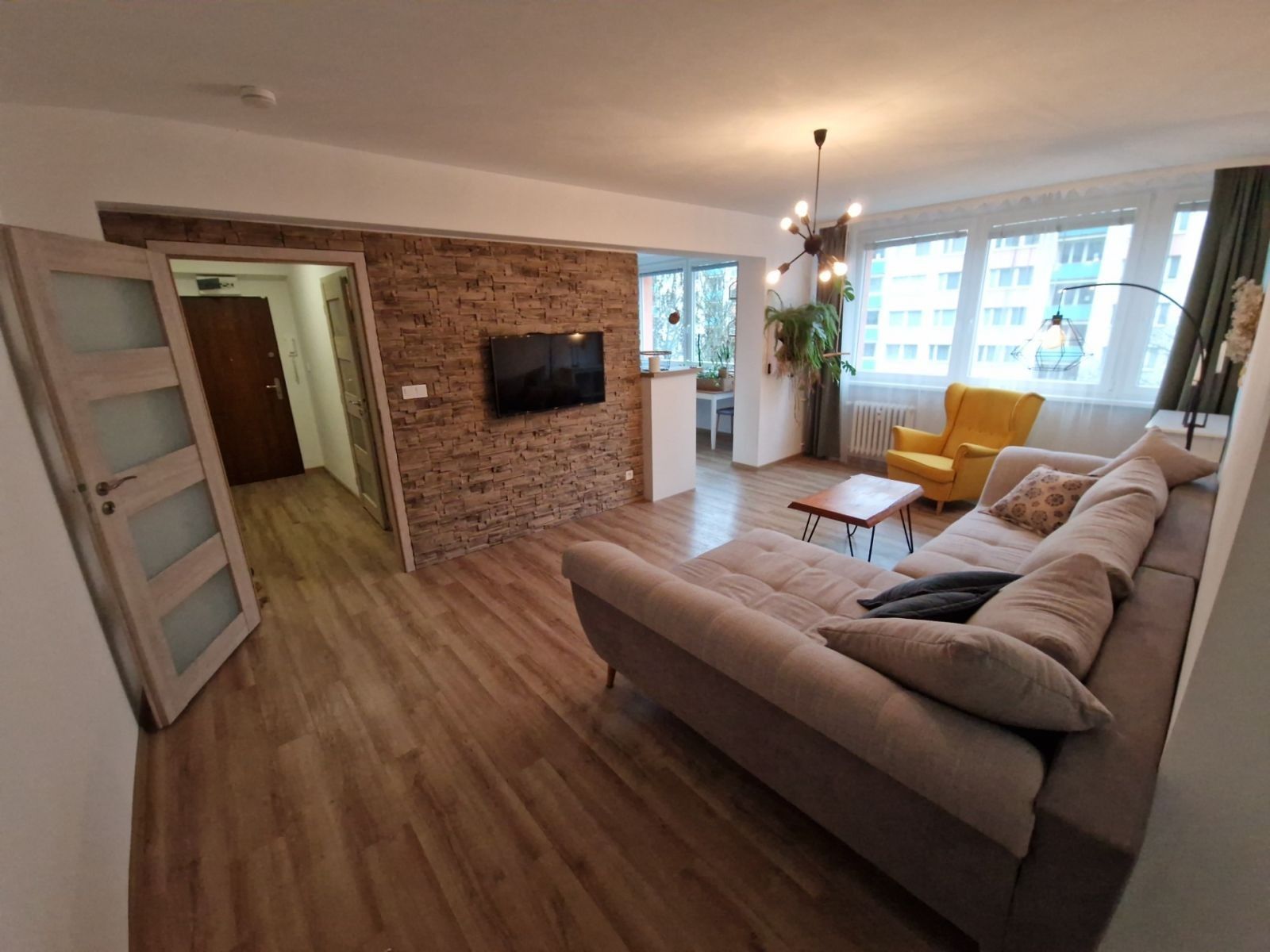 Byt 4+1, 82 m²
