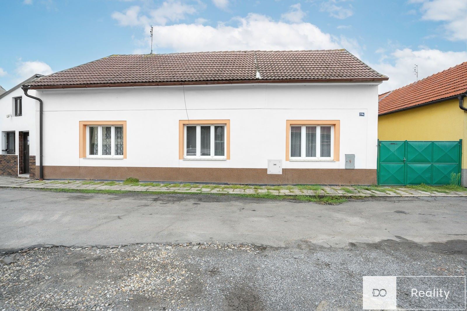 Prodej rodinný dům - Spálená, Sadská, 211 m²