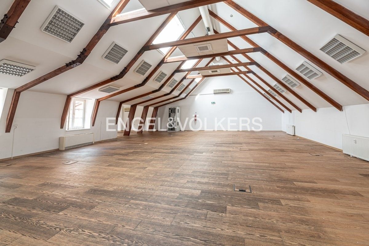 Pronájem kancelář - Myslíkova, Praha, 292 m²
