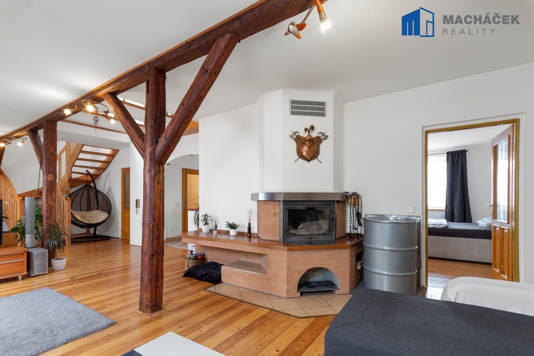 Rodinný dům · 376 m² · Husova  , Duchcov - 3