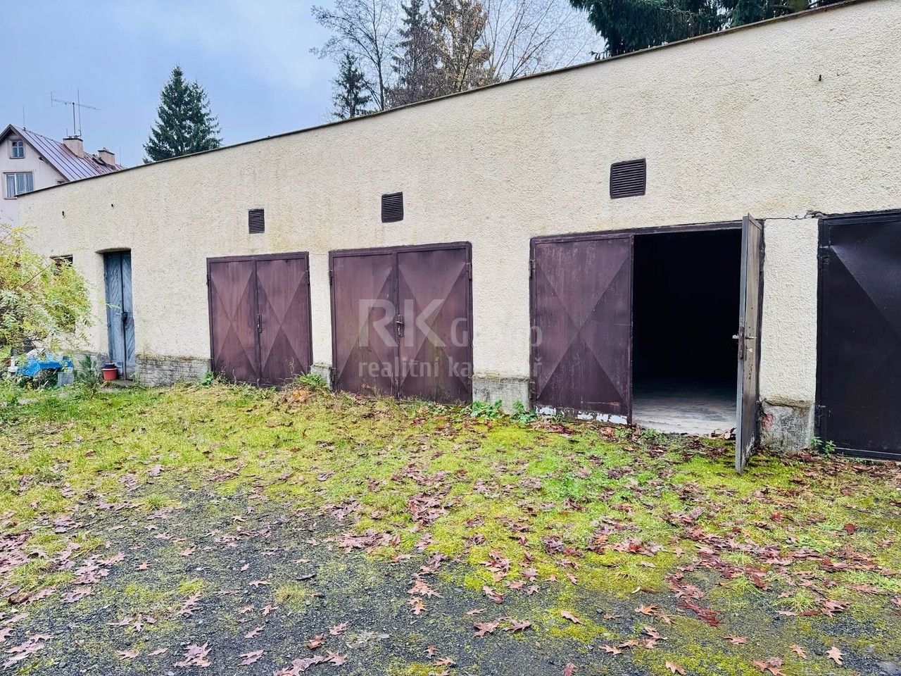 Garáže, Hroznatova, Mariánské Lázně, 20 m²