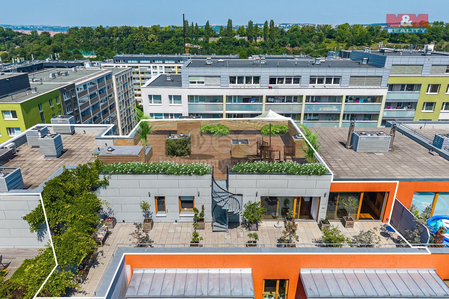 Prodej byt 5+kk - Jeseniova, Praha, 189 m²