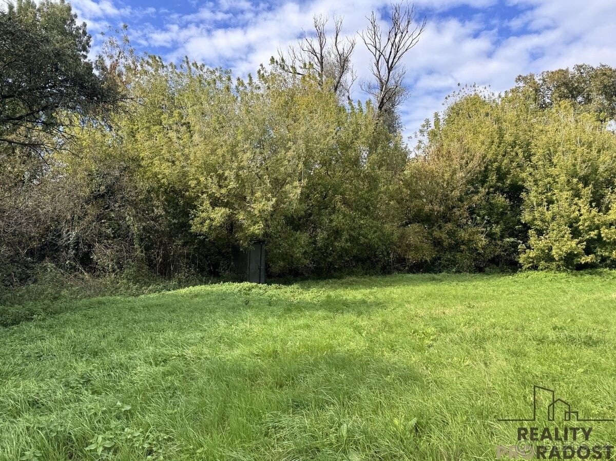 Pozemky pro bydlení, Rohatec, 696 01