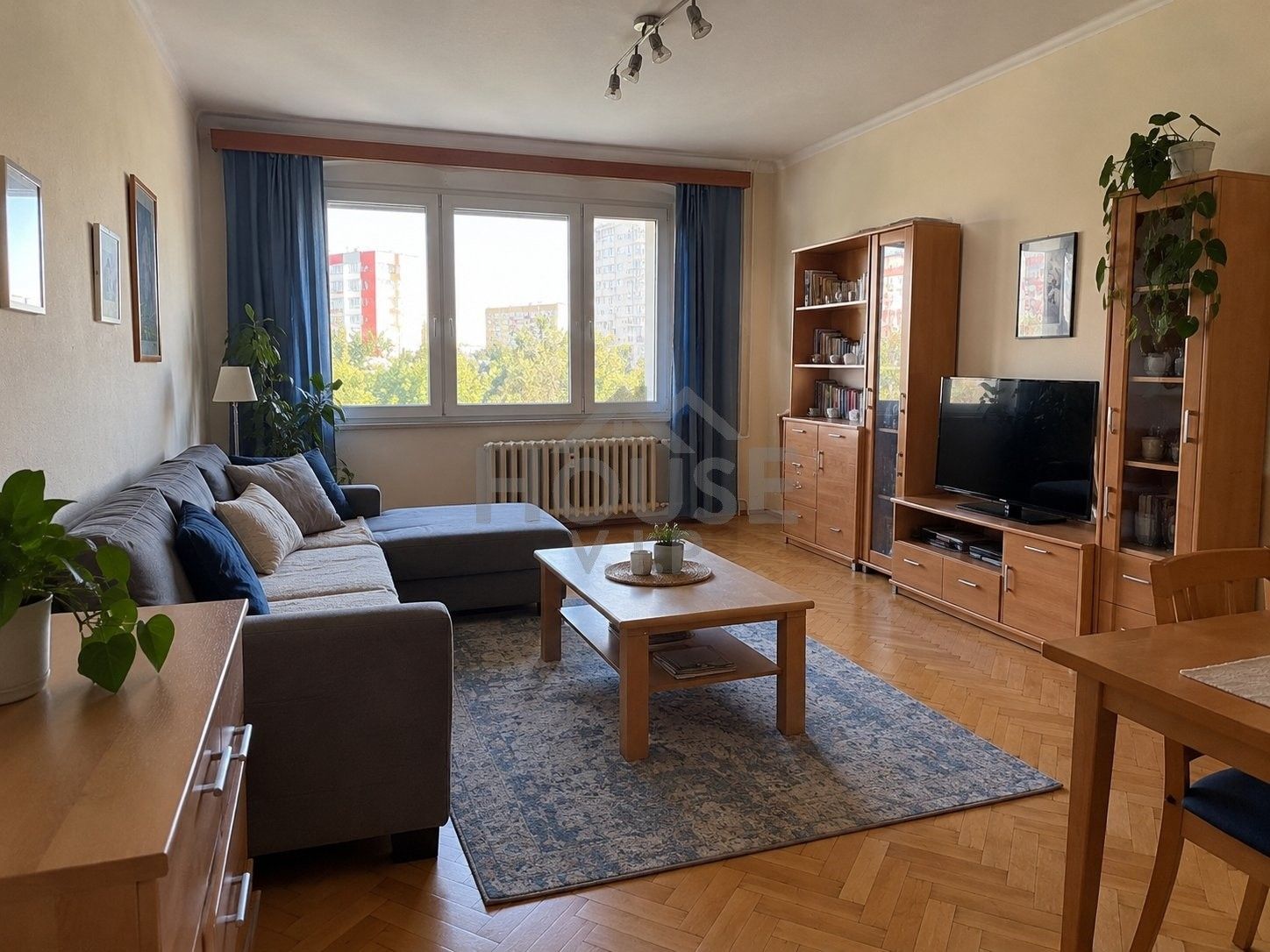 2+1, Křenická, Praha, 62 m² - 1