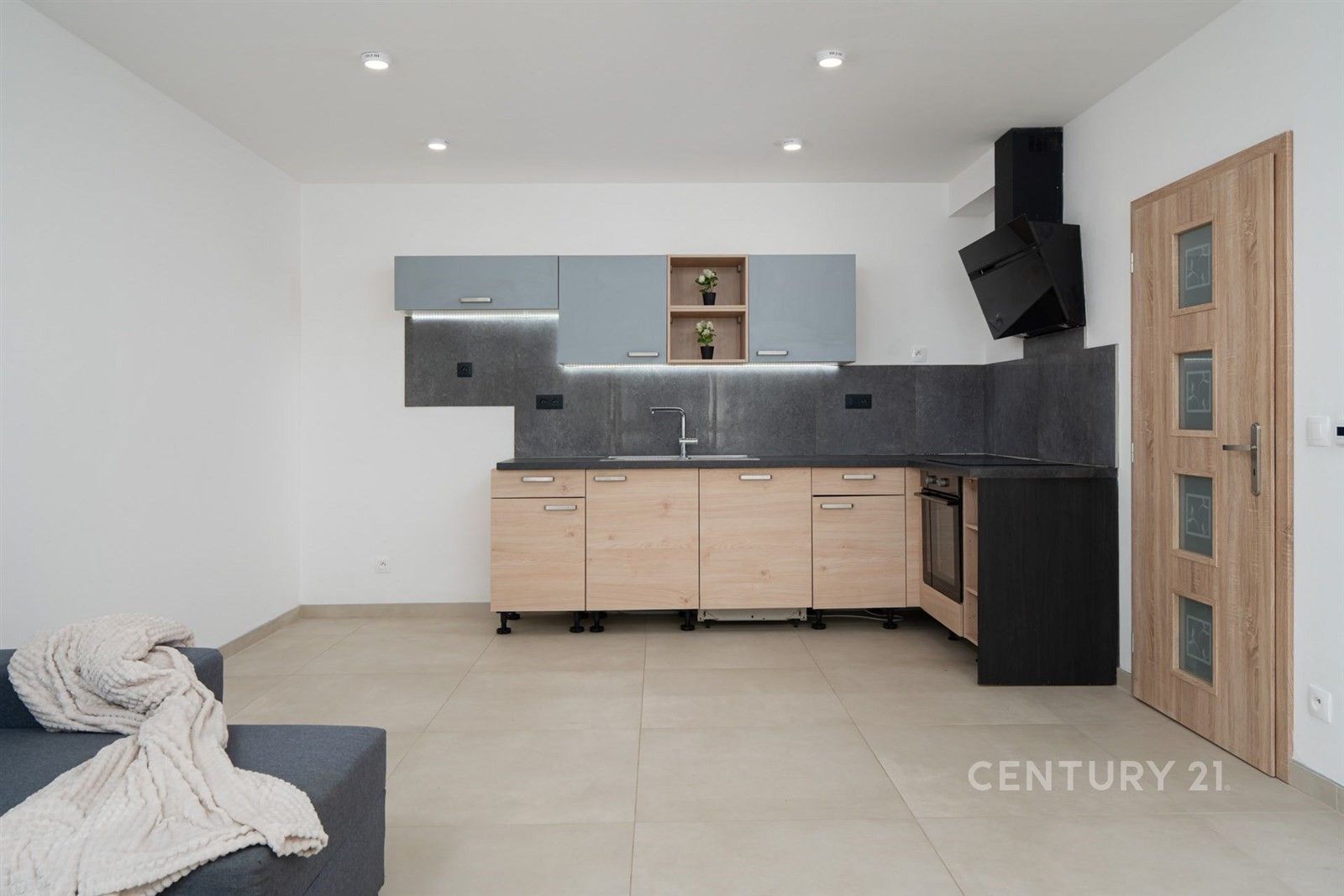 Pronájem byt 3+kk - Hrnčířská 965, Uhlířské Janovice, 70 m²