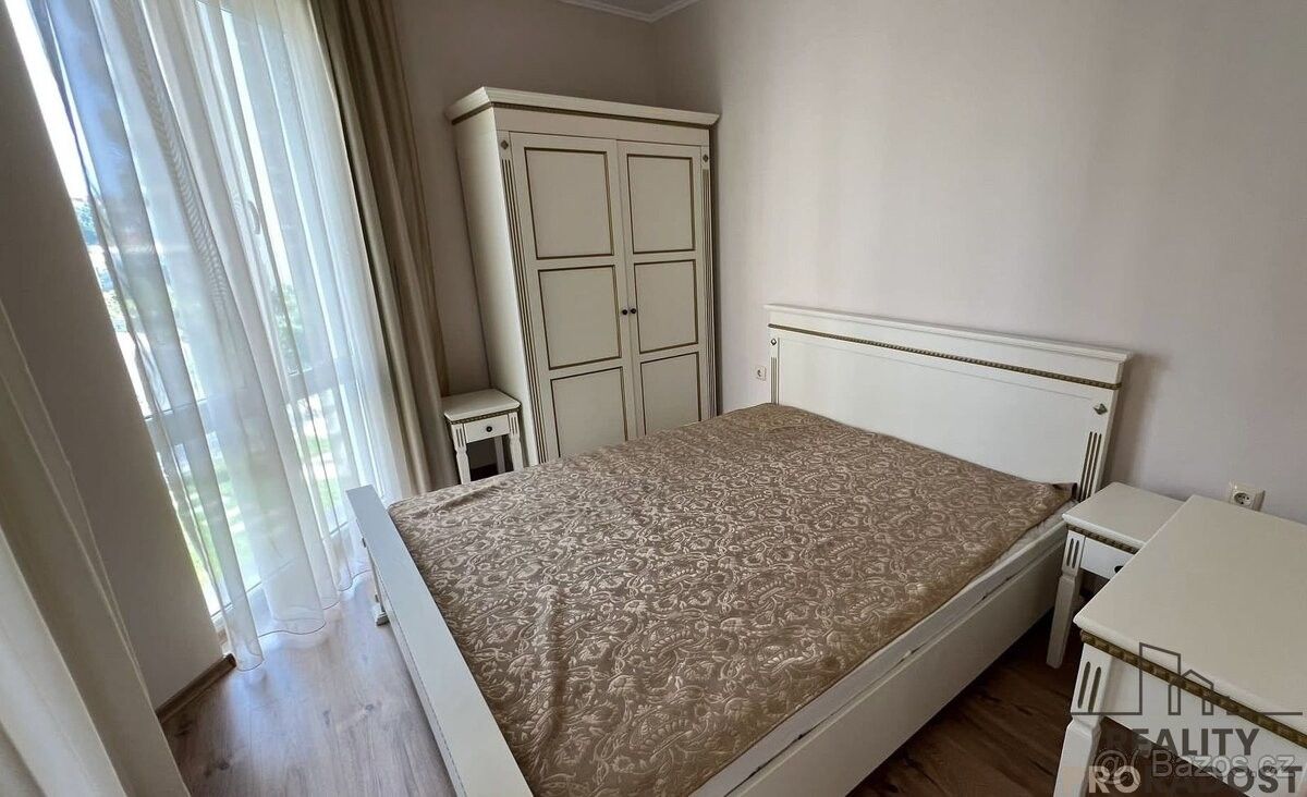 Byty, 987 66, Zahraničí - 2