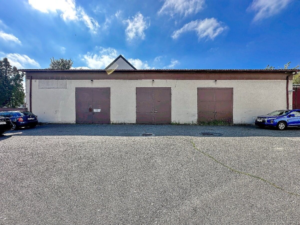 Sklady, Velké Meziříčí, 594 01