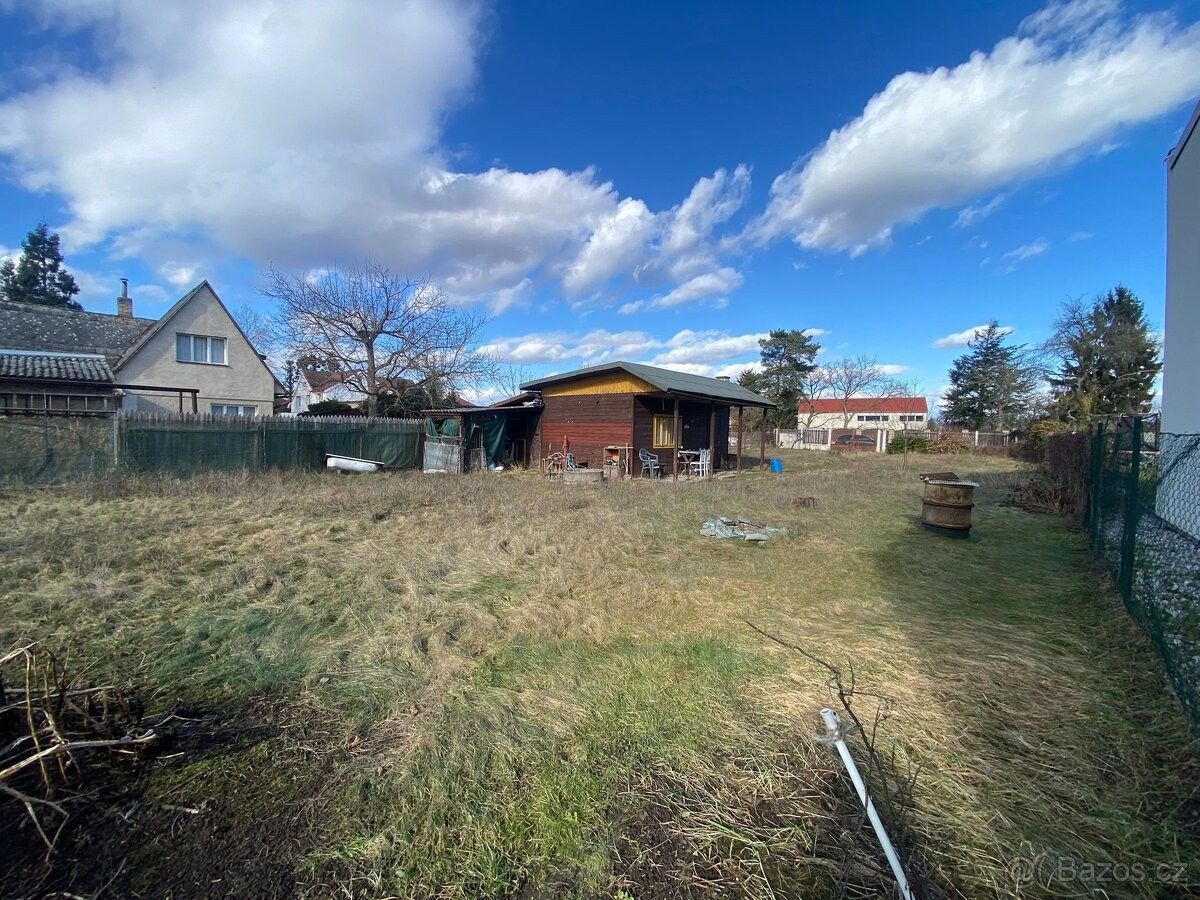 Prodej pozemek pro bydlení - Šestajovice, 250 92