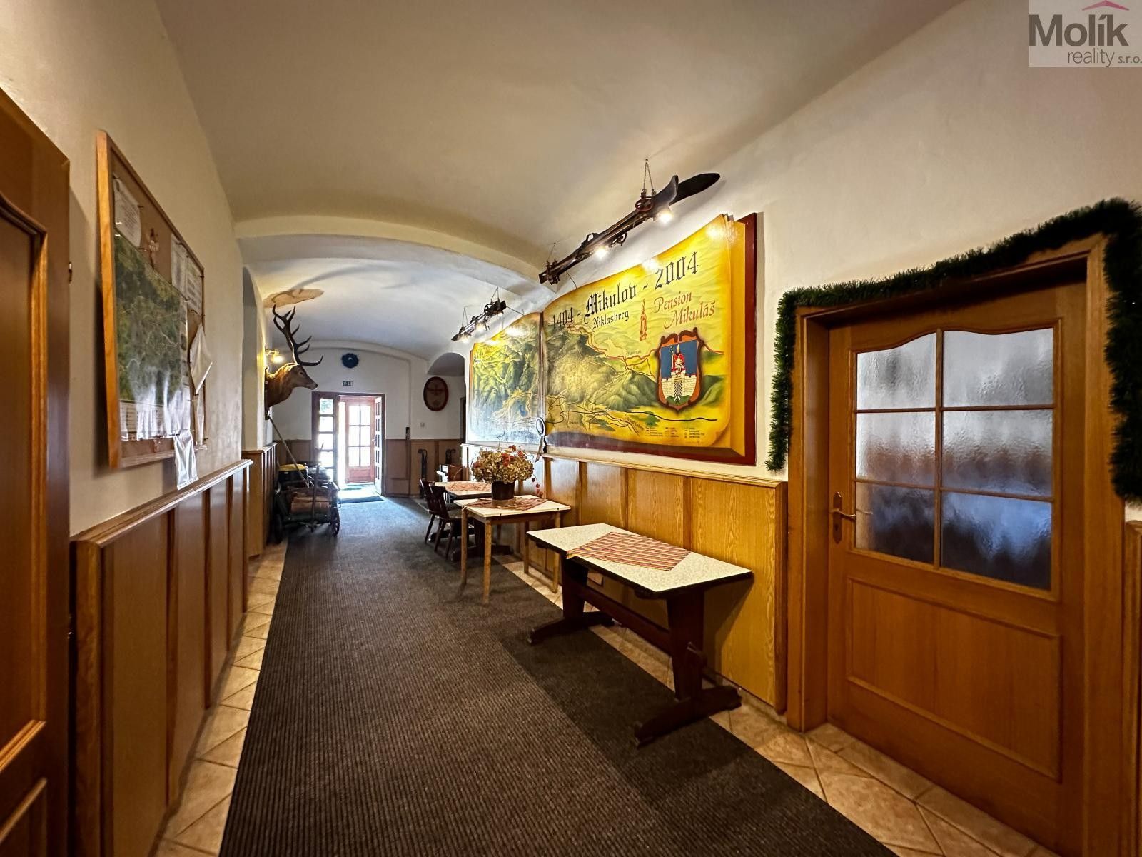 Ubytovací zařízení · 980 m² · Růžová, Mikulov (Teplice) - 4