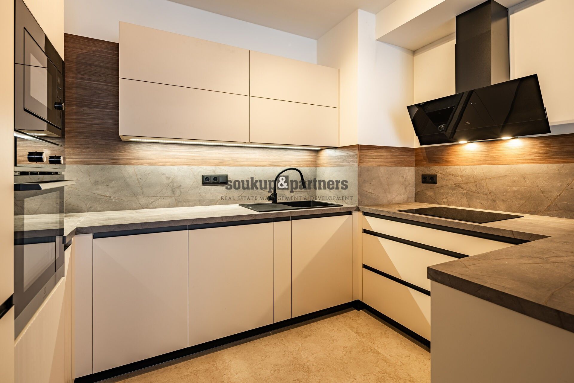 Prodej byt 2+kk - Stočesova , Praha, 59 m²