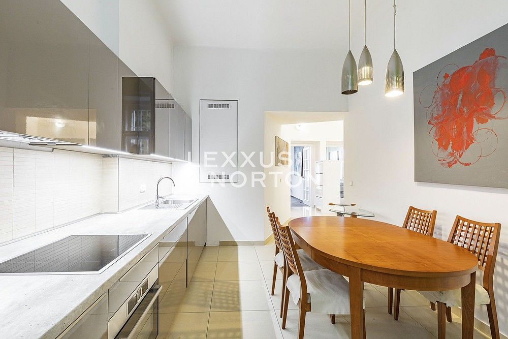 3+1, Rašínovo nábřeží, Praha 2 - Nové Město, 103 m² - 2