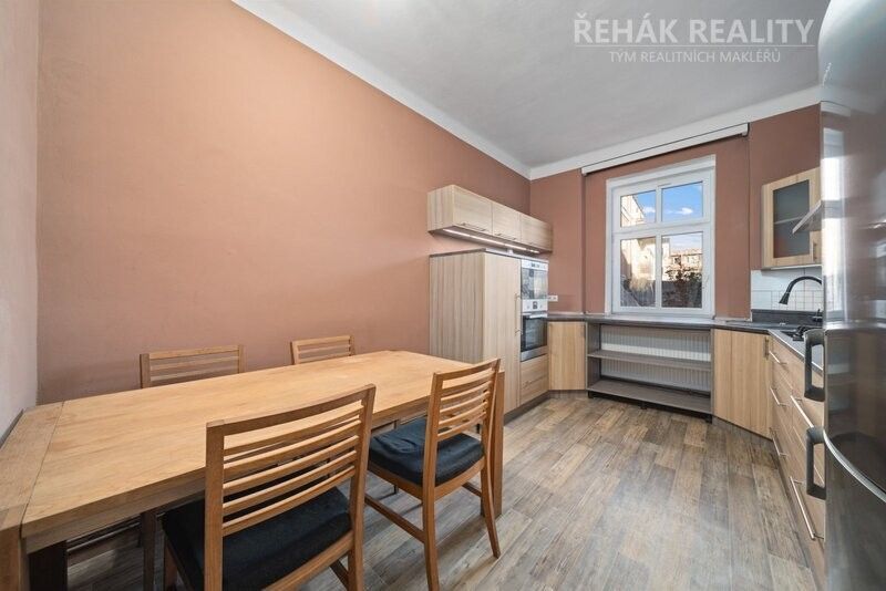 Prodej byt - Pardubice, 530 02