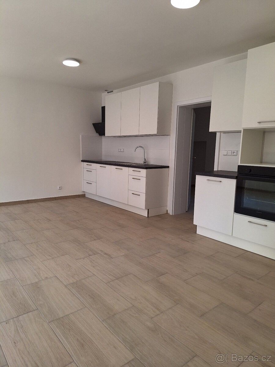 Byty, Šternberk, 785 01