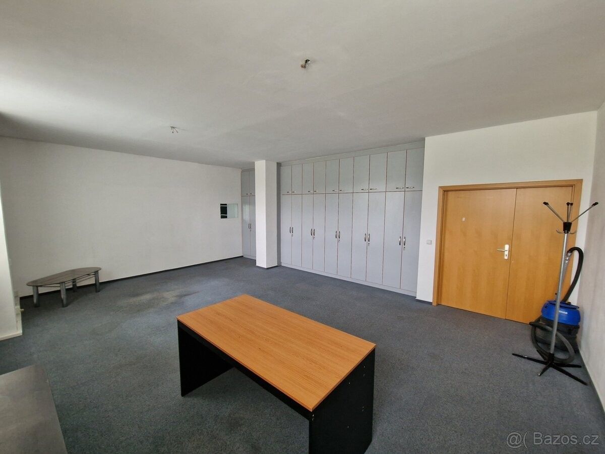 Pronájem kancelář - Jihlava, 586 01