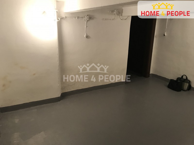 Sklad · 20 m² · Tůmova, Praha - 3